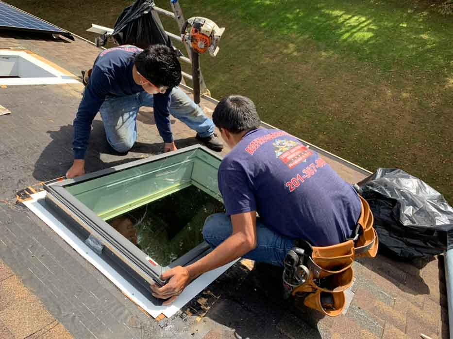 <h3>Years of experience in Skylight replacement, leak Repair</h3>